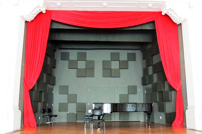 Palco com Tratamento Acústico